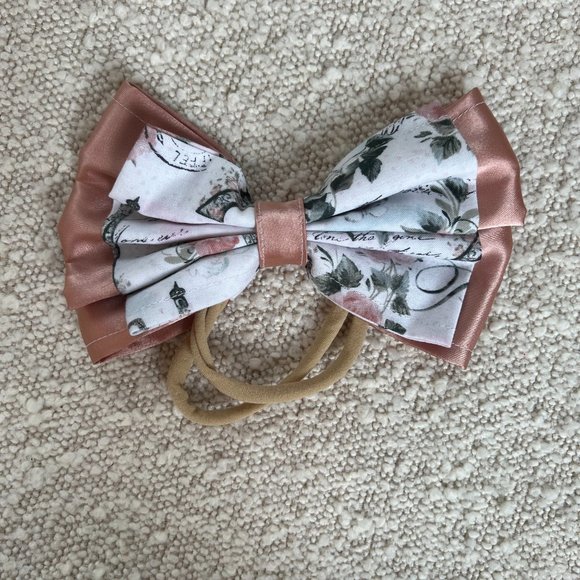 SNB Pawshop | Dog Hair Bow - Picture 2 of 3